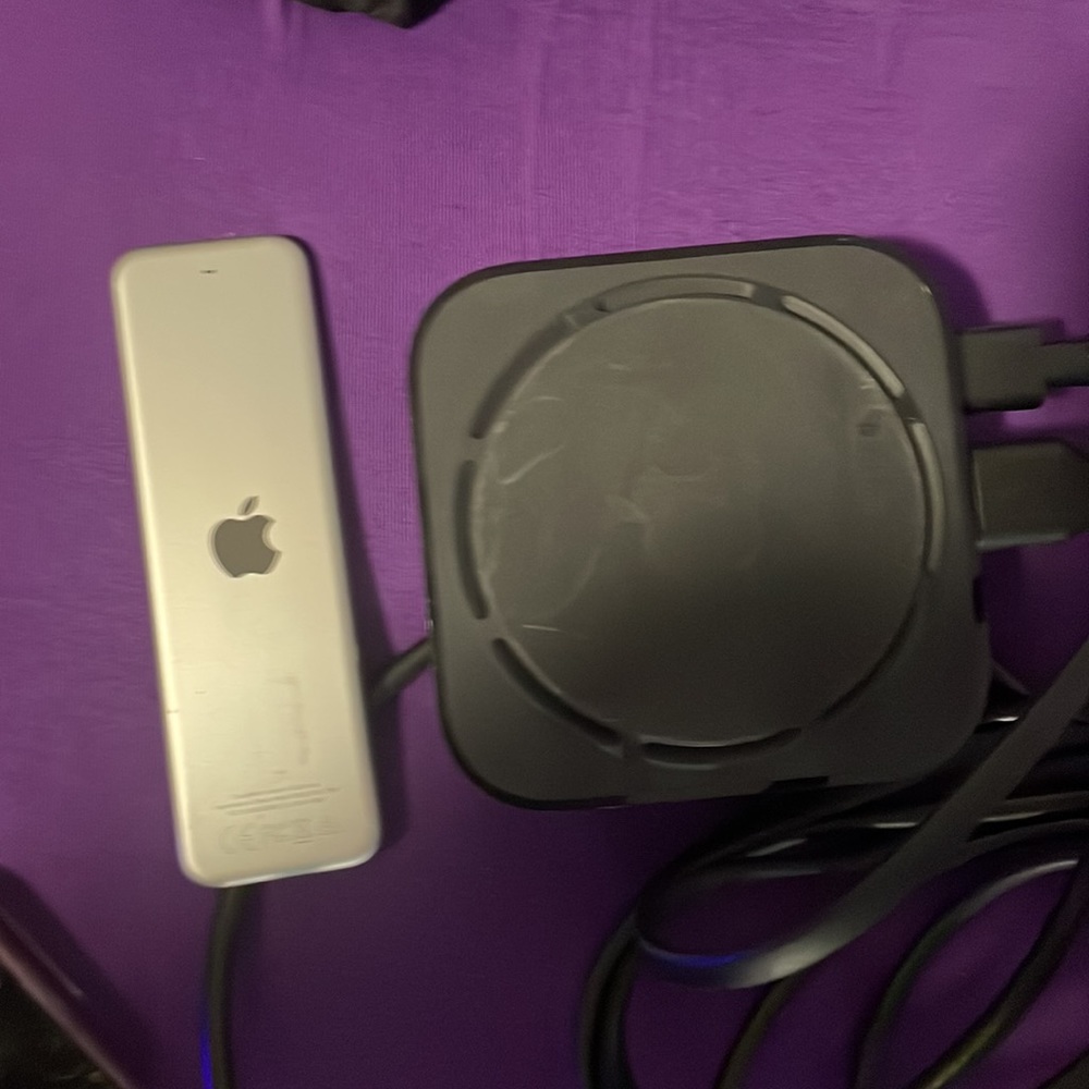 Apple TV model A1962 - Picture 2 of 2